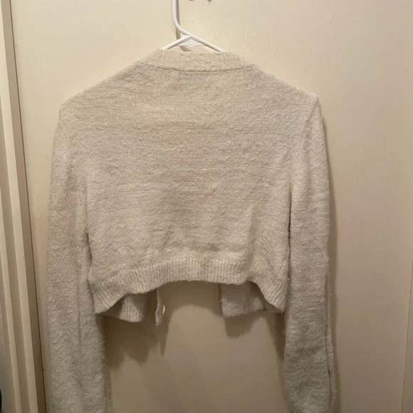 Adika White Sweater - Picture 3 of 3